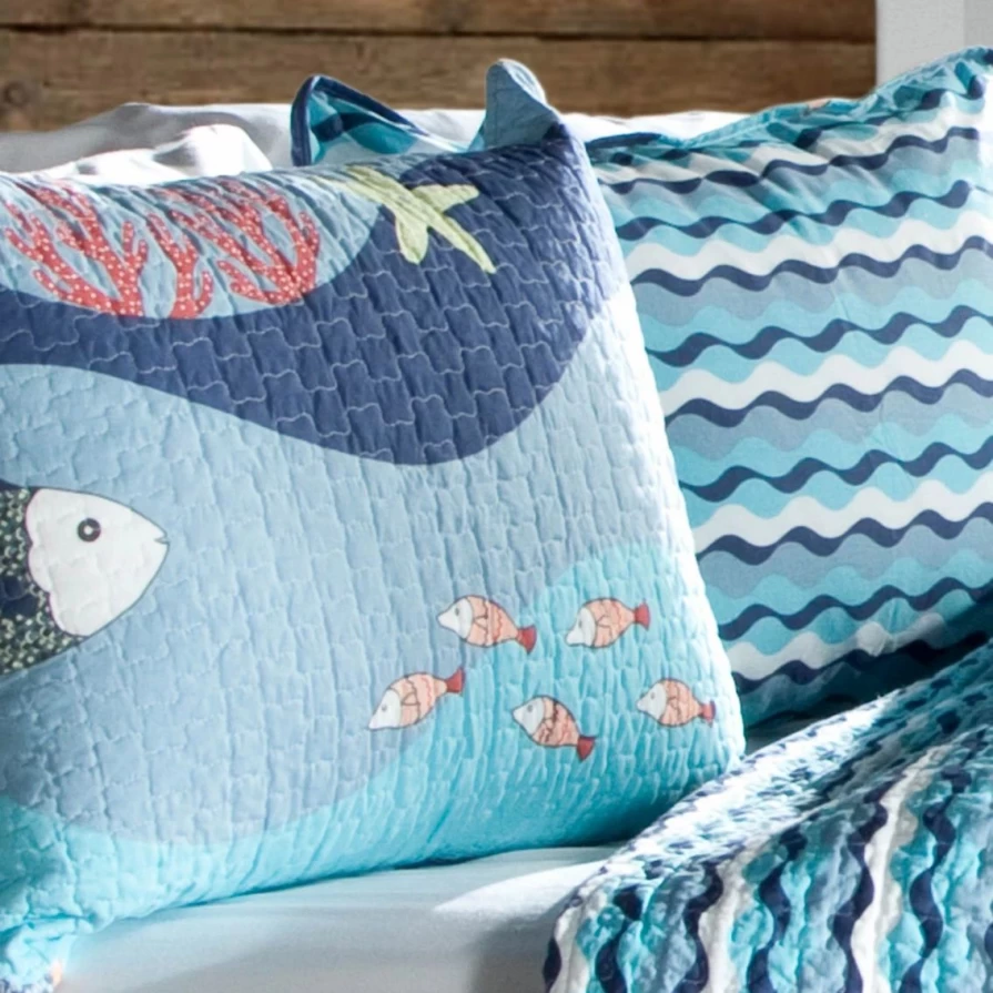 Luxury Sea Life Themed Quilt Set - Soft Bedding Comfort for Coastal Decor