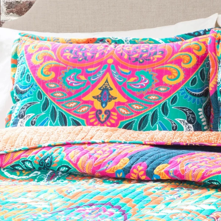 Boho Chic 3-Piece Quilt Set - Stylish & Comfortable Bedding Collection for Modern Homes