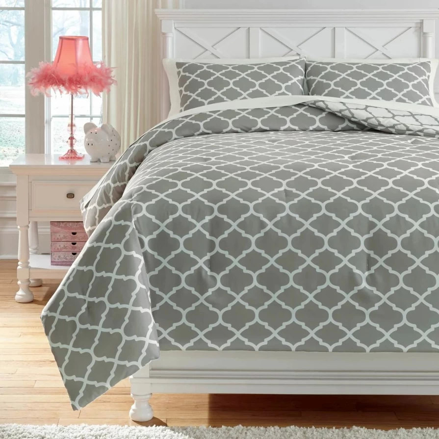 Signature Design By Ashley Luxury Comforter Set - Premium Bedding Collection