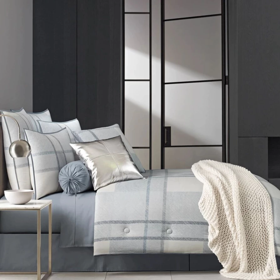 "Oliver Leighton Luxury Comforter Set - Premium Bedding Collection by Oscar Oliver"