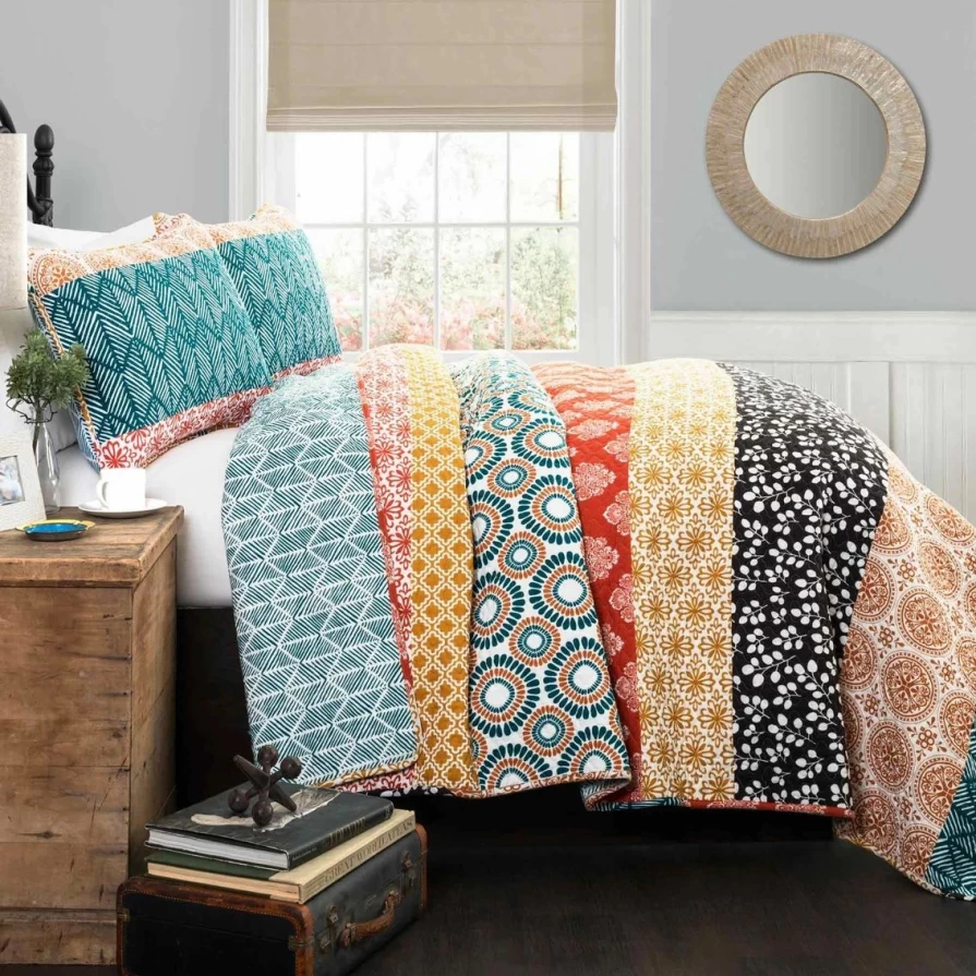 Bohemian Stripe 3-Piece Quilt Set - Soft & Stylish Bedding for Modern Decor