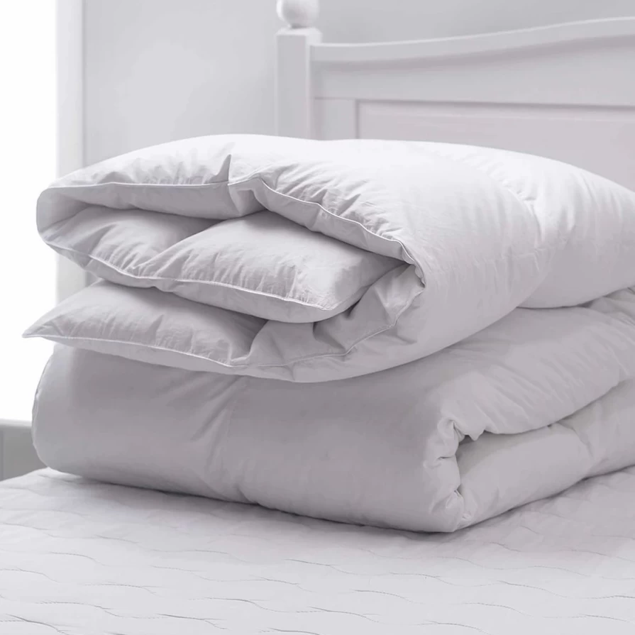 "Affordable Vintage-Style Weatherproof Comforter - 100% Natural Prime Fiber for Cozy Home Comfort"