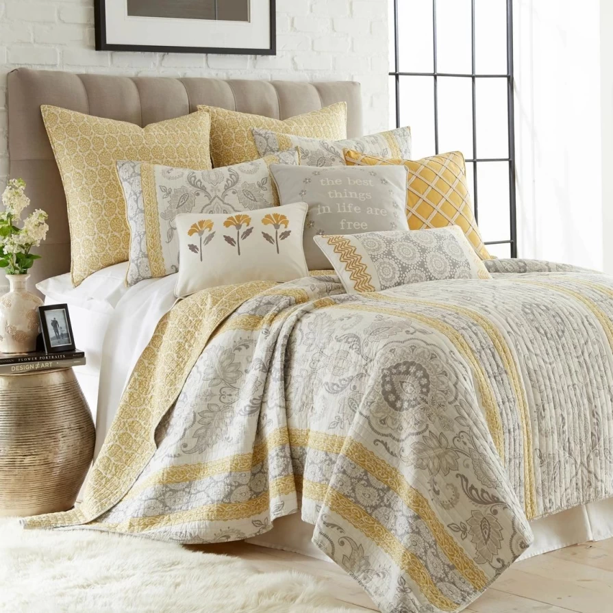 Premium St. Claire Full/Queen Quilt Set - Luxury Bedding Collection | Limited-Time Flash Sale