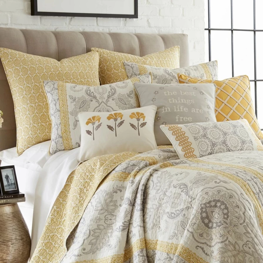 Premium St. Claire Full/Queen Quilt Set - Luxury Bedding Collection | Limited-Time Flash Sale