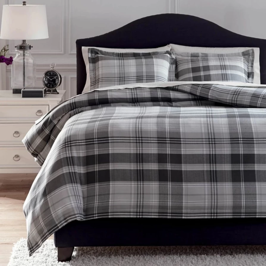 Signature Design by Ashley Danail Luxury Duvet Cover Set - Premium Bedding Collection