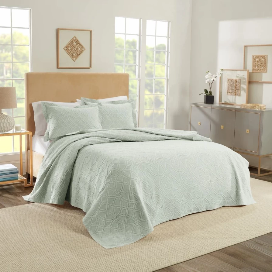 Luxury Realeza Bogart European Matelasse Bedspread Set - Elegant Coverlet Collection