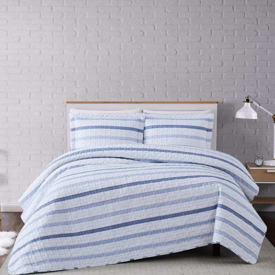 "Soft Waffle Stripe 3-Piece Quilt Set Full/Queen - Cozy Bedding with Best Price"