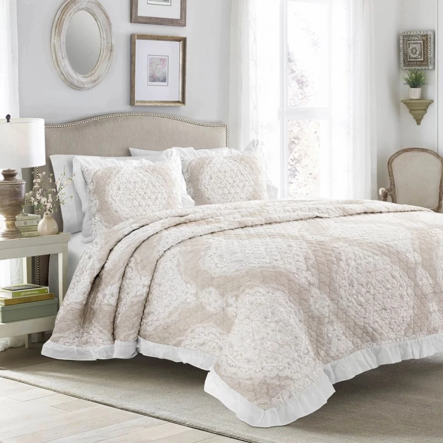 "Lucianna 3-Piece Cotton Bedspread Set with Ruffle Edge - Budget-Friendly Lush Decor"