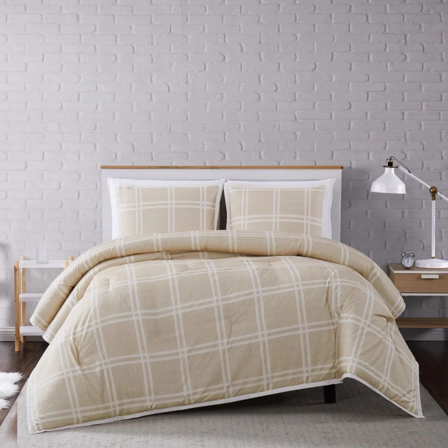 "Ultra Soft Leon Plaid Comforter Set - Cozy Bedding Collection"