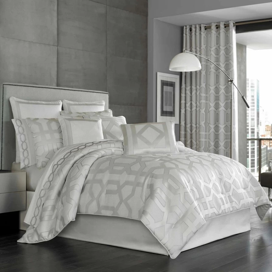 "Kennedy Sterling 4-Piece Queen Comforter Set – Premium Bedding Collection"