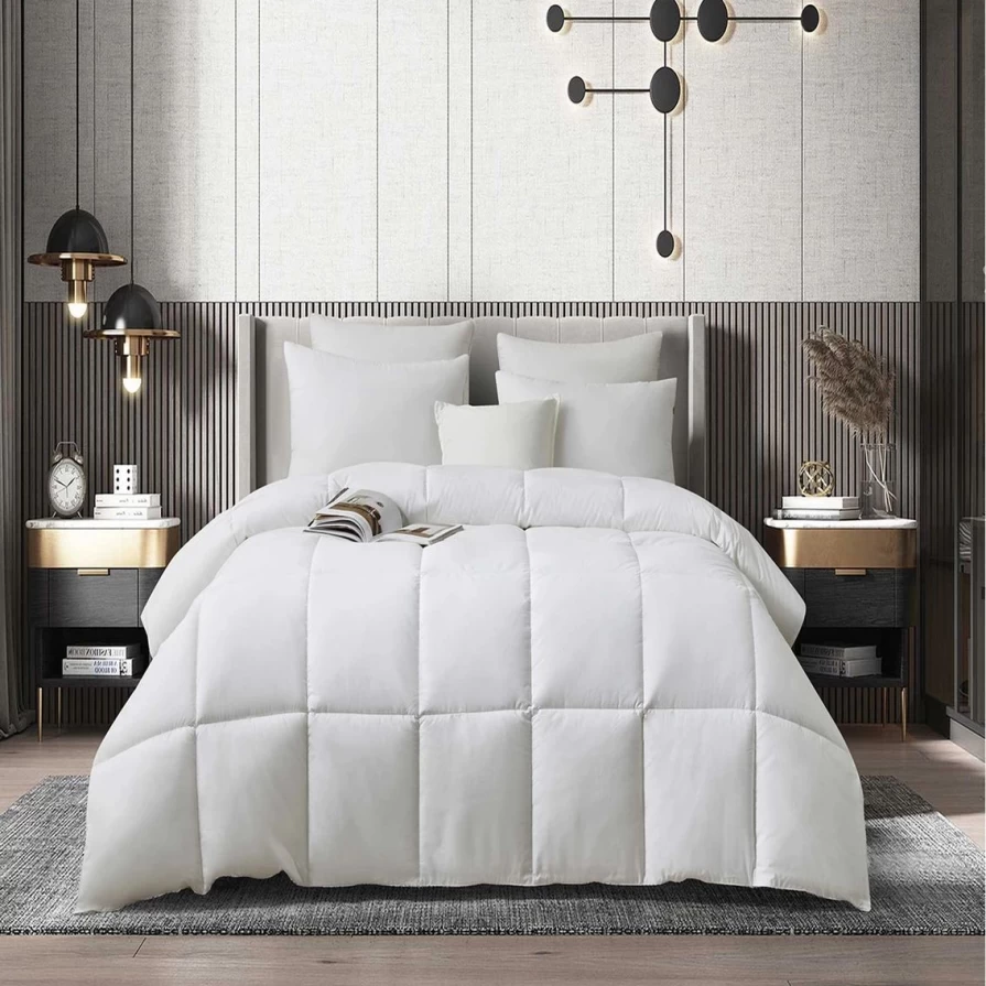 "Budget-Friendly All-Season Comforter - Soft Tencel Cotton Blend with Polyester Fill"